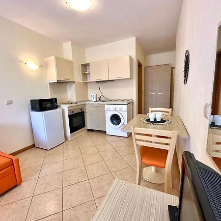 Menada Royal Sun Apartments Солнечный берег Экстерьер фото